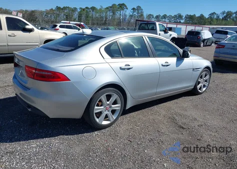 2018 Jaguar Xe 25T Premium из США, поврежденный, VIN SAJAD4FX7JCP34771